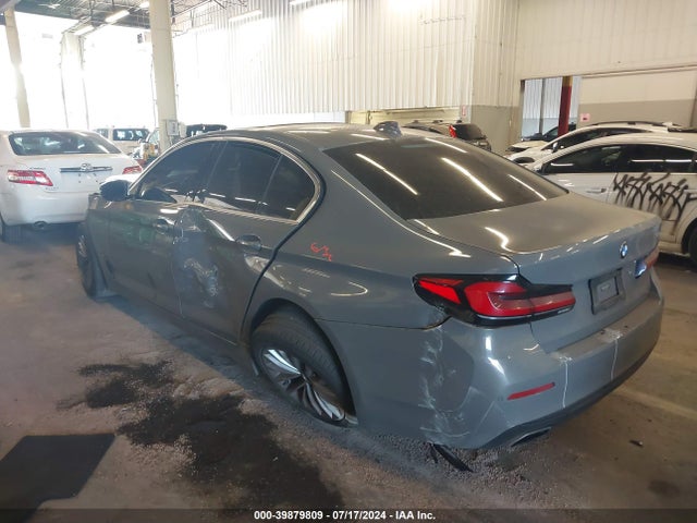 WBA53BH02MWW96910 BMW 530I