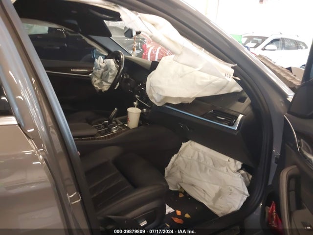 WBA53BH02MWW96910 BMW 530I