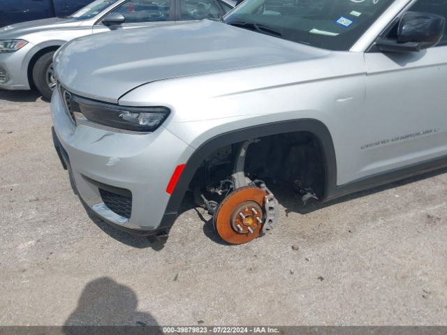 1C4RJJAG3P8825869 Jeep Grand Cherokee L Laredo 4x2