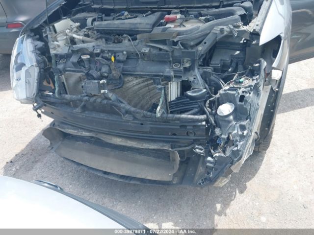 5N1AT2MV5JC750616 Nissan ROGUE SV
