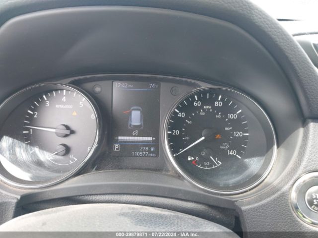 5N1AT2MV5JC750616 Nissan ROGUE SV