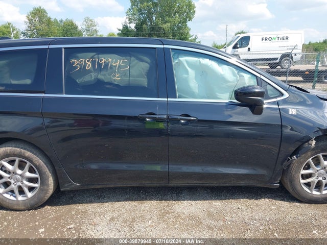 2C4RC1CG3RR100870 Chrysler Voyager Lx