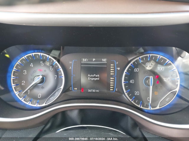2C4RC1CG3RR100870 Chrysler Voyager Lx