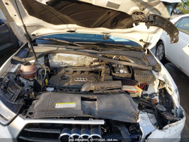 WA1JCCFS0HR010681 Audi Q3 2.0t Premium