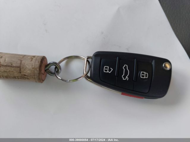 WA1JCCFS0HR010681 Audi Q3 2.0t Premium