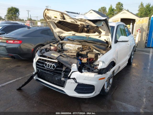 WA1JCCFS0HR010681 Audi Q3 2.0t Premium