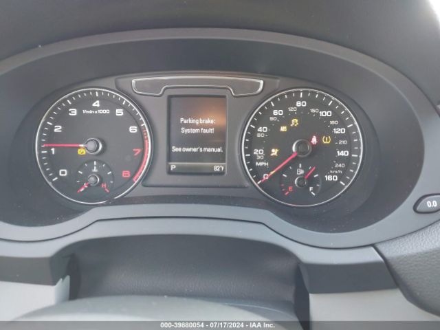 WA1JCCFS0HR010681 Audi Q3 2.0t Premium