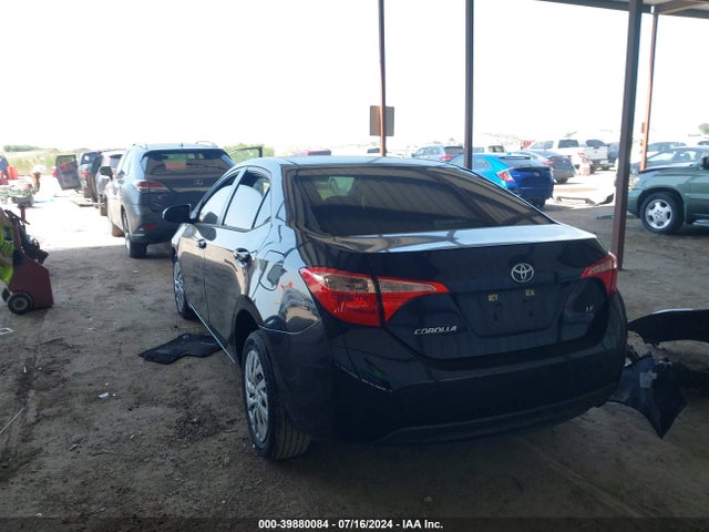 Toyota COROLLA LE 2017 5YFBURHE7HP734265 Image 3