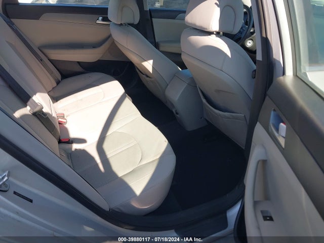 Hyundai SONATA SE 2015 5NPE24AF1FH013779 Image 8