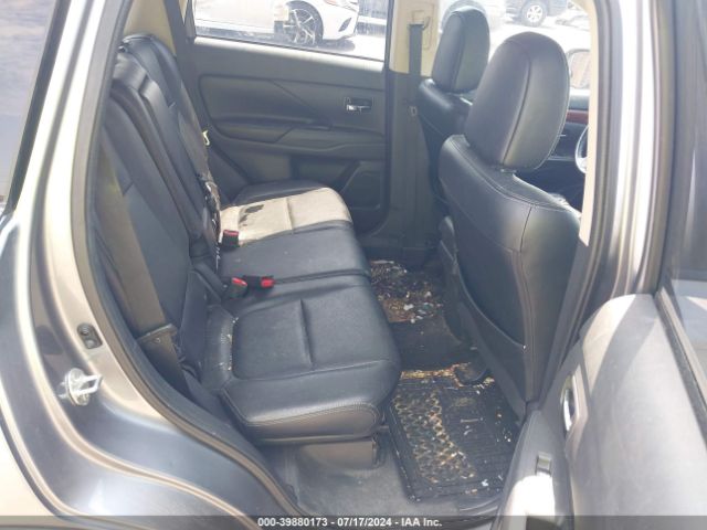 JA4AZ3A36FZ002516 Mitsubishi Outlander Se