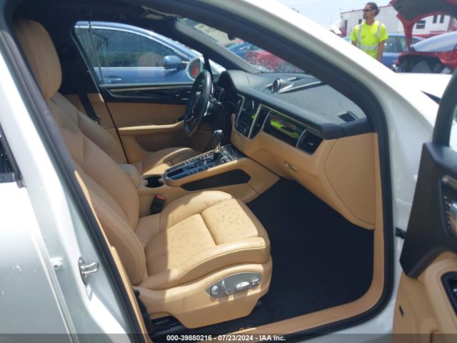 WP1AA2A58JLB18223 Porsche Macan Sport Edition