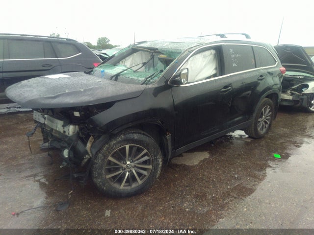 Toyota Highlander Xle 2019 5TDKZRFH2KS322168 Image 2