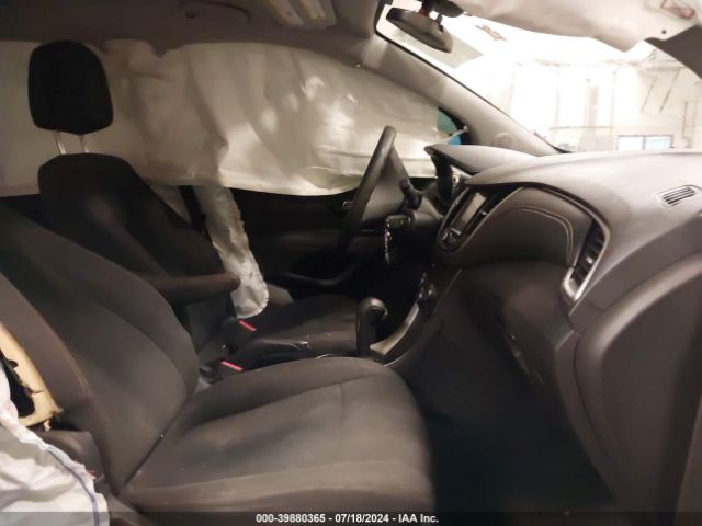3GNCJNSB9HL221740 Chevrolet TRAX LS