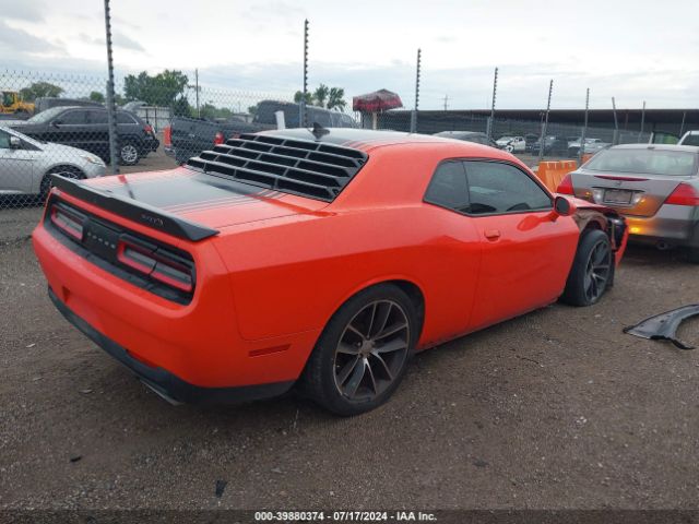 2C3CDZFJ2GH283212 Dodge Challenger 392 Hemi Scat Pack Shaker