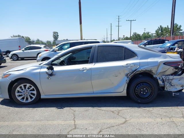 Toyota CAMRY LE 2022 4T1C11AK4NU646413 Image 14