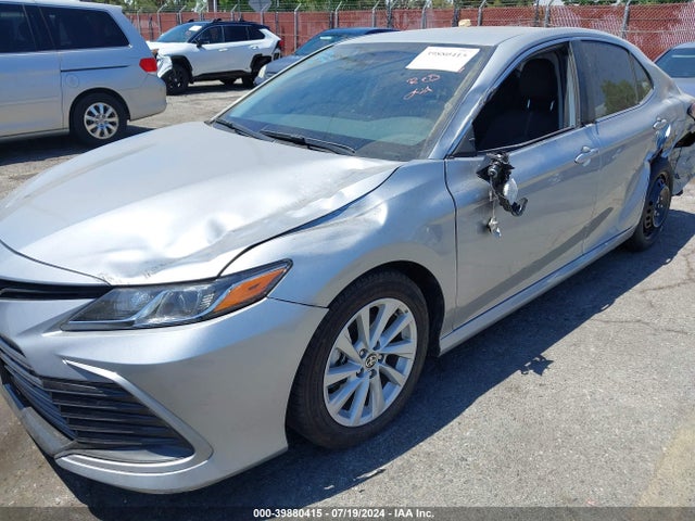Toyota CAMRY LE 2022 4T1C11AK4NU646413 Image 17