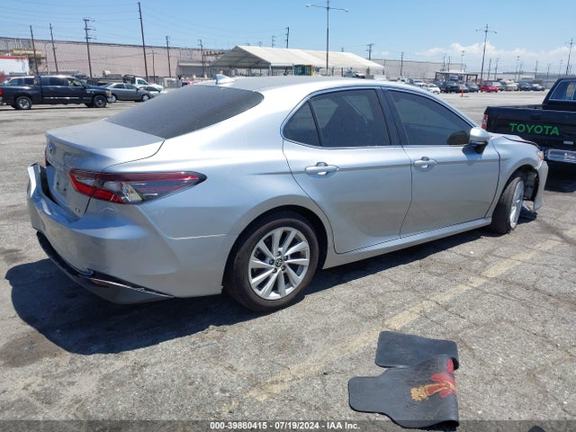 Toyota CAMRY LE 2022 4T1C11AK4NU646413 Image 4