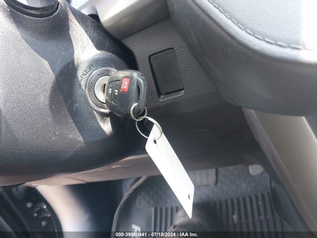 Toyota RAV4 LE 2018 2T3BFREV6JW856898 Image 11