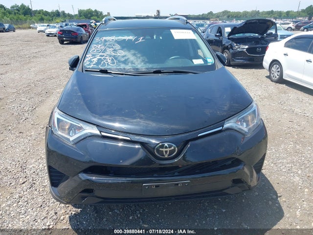 Toyota RAV4 LE 2018 2T3BFREV6JW856898 Image 12