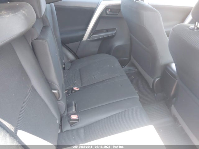 Toyota RAV4 LE 2018 2T3BFREV6JW856898 Image 8