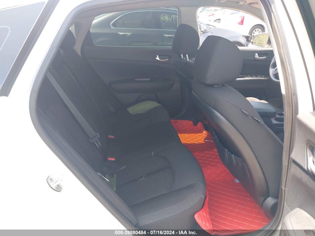 KIA Optima Lx 2016 5XXGT4L3XGG058080 Image 8
