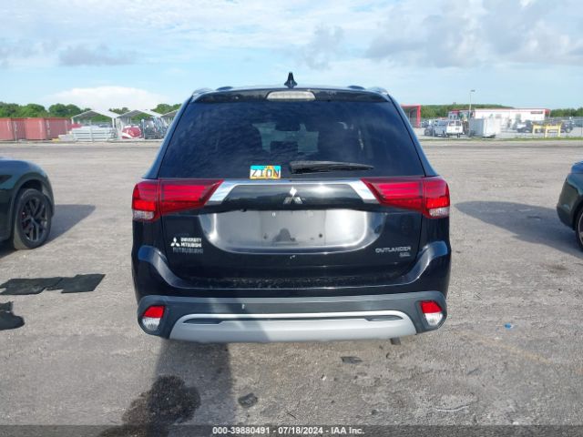JA4AD3A33KZ014700 Mitsubishi Outlander Sel