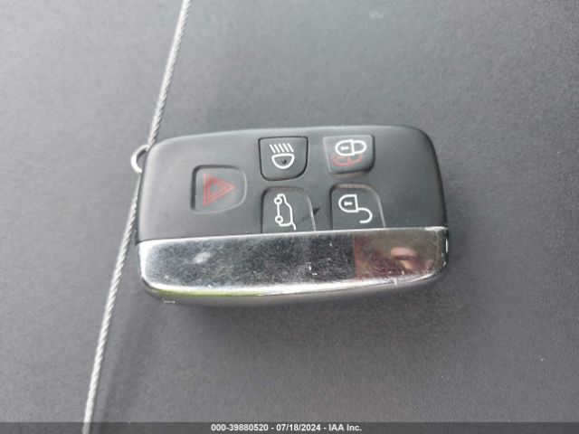 SALRRBBV4HA011647 Land Rover Discovery Hse