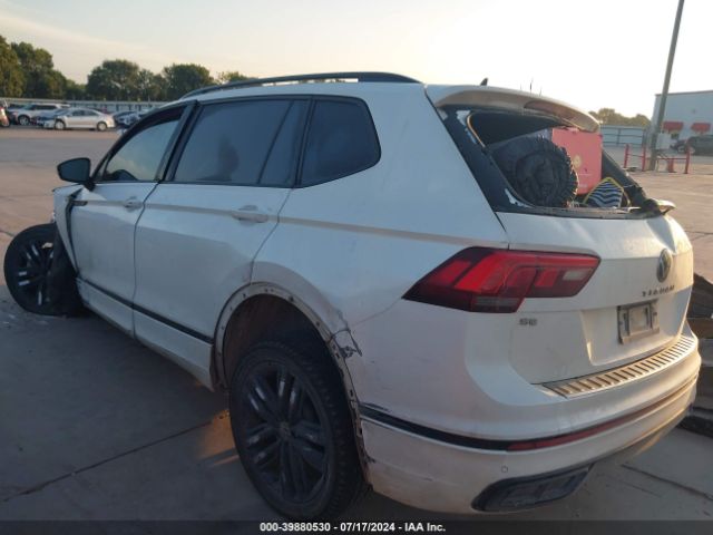 3VVCB7AX1NM062783 Volkswagen Tiguan 2.0t Se R-line Black