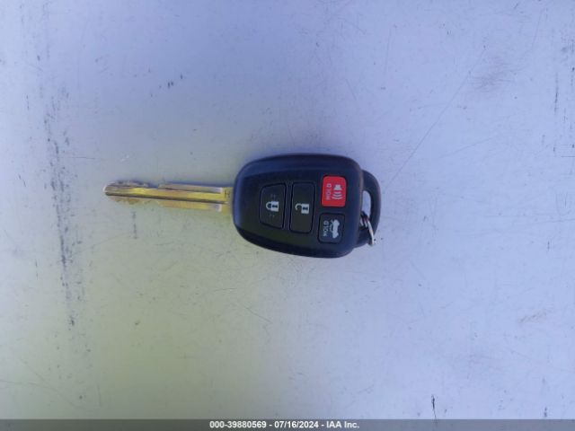 2T1BURHE2EC200649 Toyota COROLLA LE