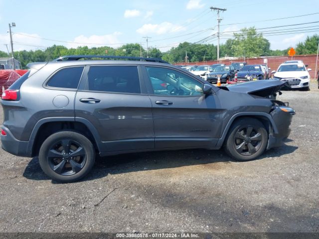 1C4PJMDB4HW567688 Jeep Cherokee High Altitude 4x4