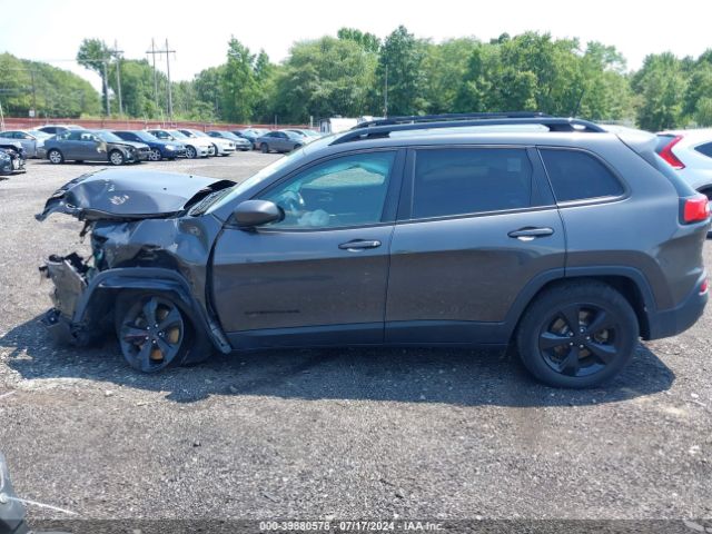 1C4PJMDB4HW567688 Jeep Cherokee High Altitude 4x4