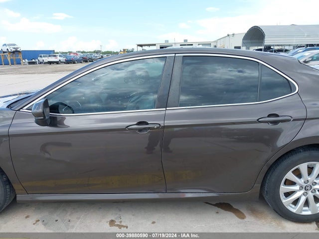 Toyota CAMRY LE 2018 4T1B11HK3JU044372 Image 15