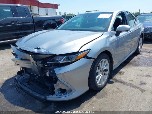 Toyota CAMRY LE 2024 4T1R11AK0RU886087 Image 2