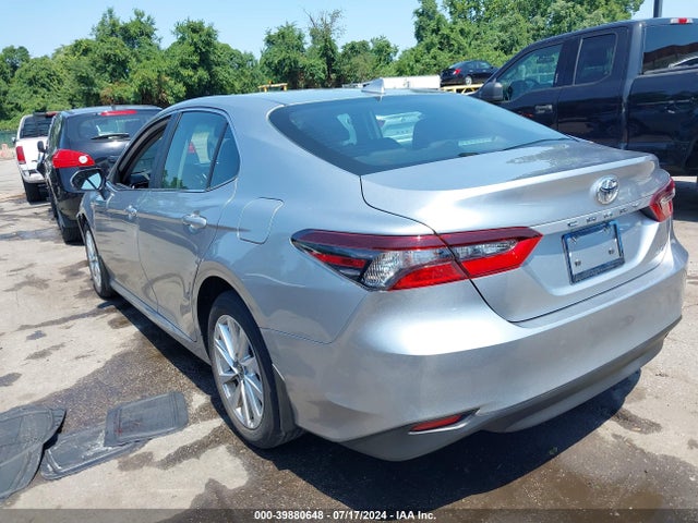 Toyota CAMRY LE 2024 4T1R11AK0RU886087 Image 3