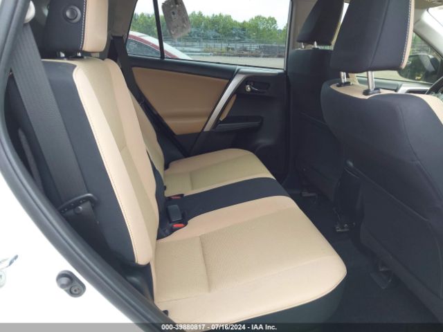 JTMRJREV8JD204083 Toyota Rav4 Hybrid Xle