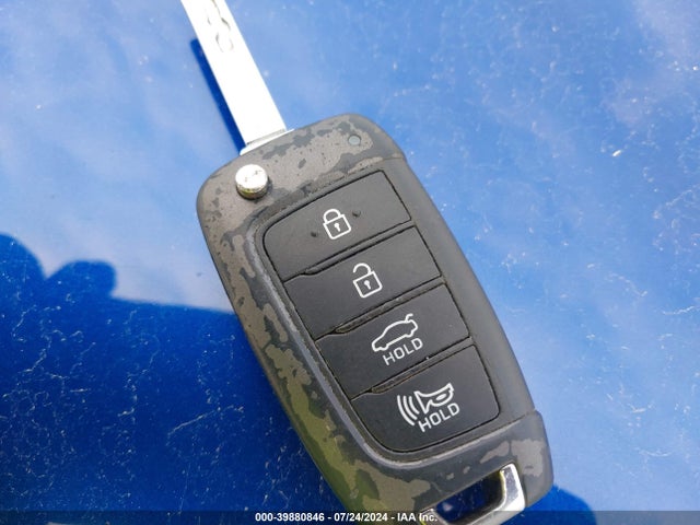 3KPC24A32KE060265 Hyundai ACCENT SE