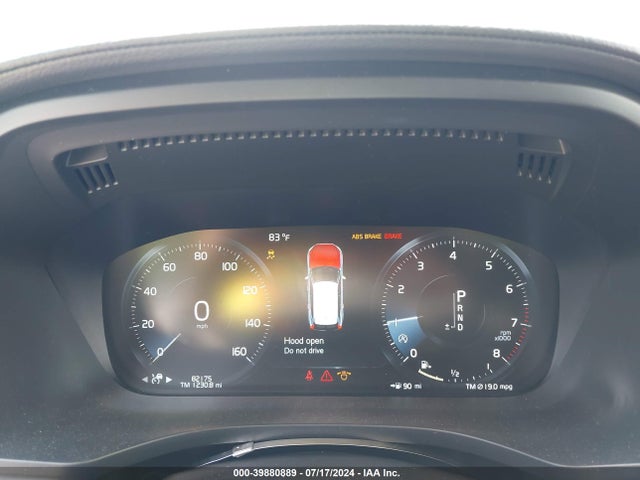 LYVA22RL0JB117590 Volvo Xc60 T6 Inscription