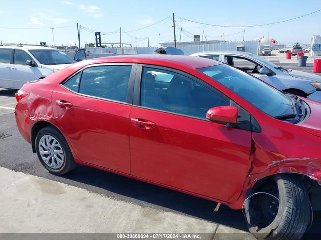 Toyota COROLLA LE 2018 5YFBURHE7JP796626 Image 14