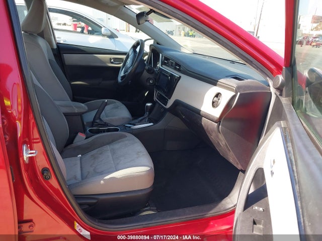 Toyota COROLLA LE 2018 5YFBURHE7JP796626 Image 5