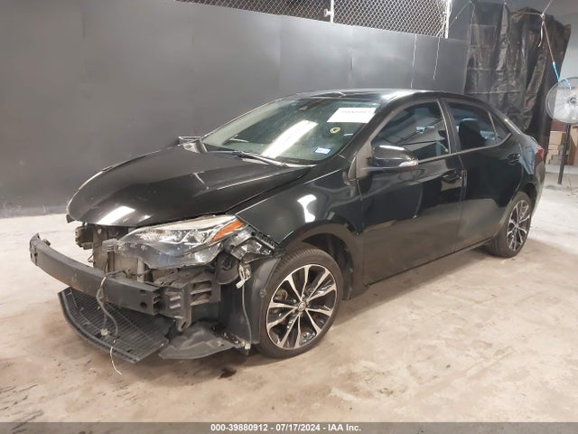 Toyota COROLLA SE 2017 5YFBURHE5HP701295 Image 2