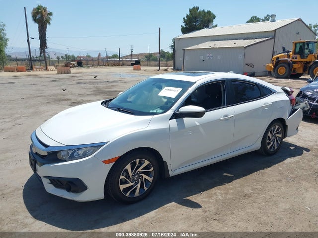 Honda CIVIC EX 2018 2HGFC2F76JH517111 Image 2