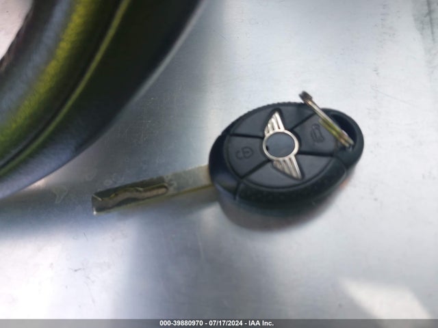 2005 MINI COOPER S WMWRH33505TF85306 Photo 10