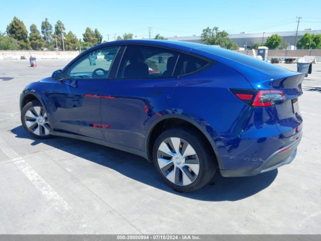2023 TESLA MODEL Y 7SAYGDEE1PF664848 Photo 2
