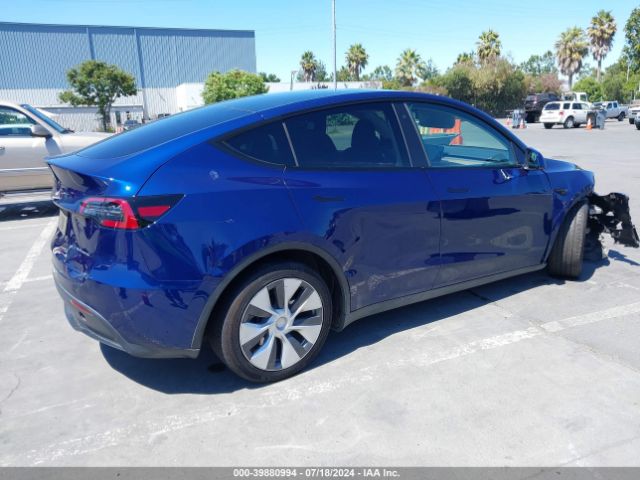 2023 TESLA MODEL Y 7SAYGDEE1PF664848 Photo 3