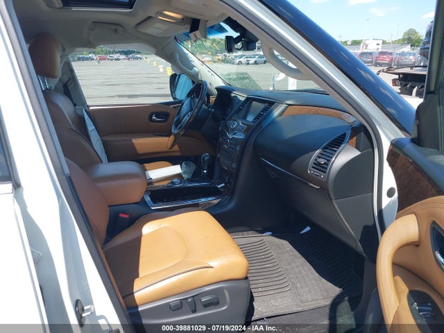 Infiniti QX80 2016 JN8AZ2NC7G9400155 Image 5
