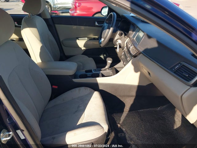 KIA Optima Lx 2018 5XXGT4L33JG267149 Image 5