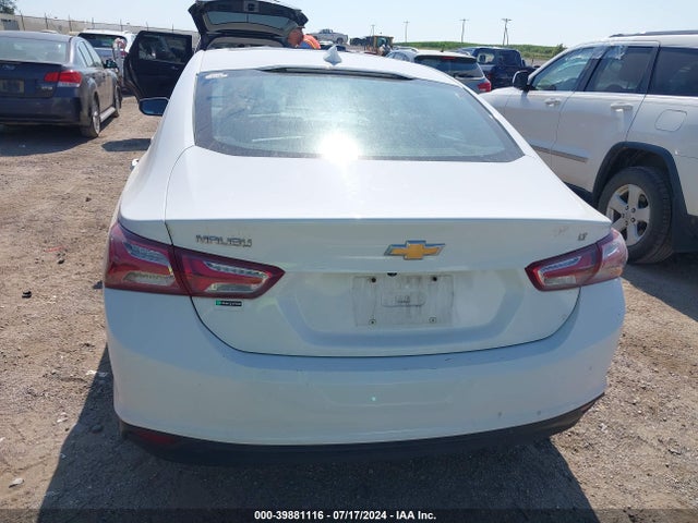 1G1ZD5ST5KF109823 Chevrolet MALIBU LT