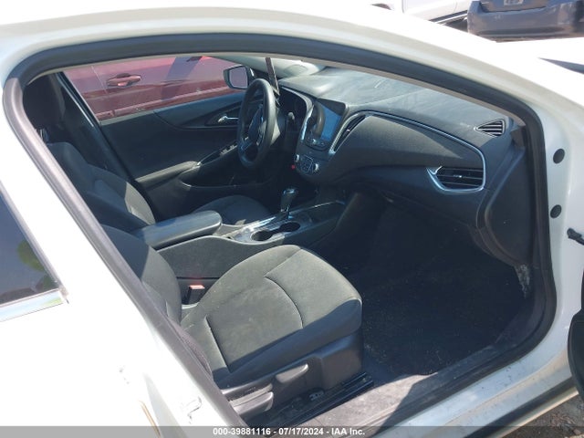 1G1ZD5ST5KF109823 Chevrolet MALIBU LT