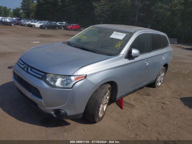 JA4AD3A36EZ012735 Mitsubishi Outlander Se