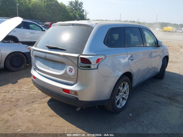 JA4AD3A36EZ012735 Mitsubishi Outlander Se